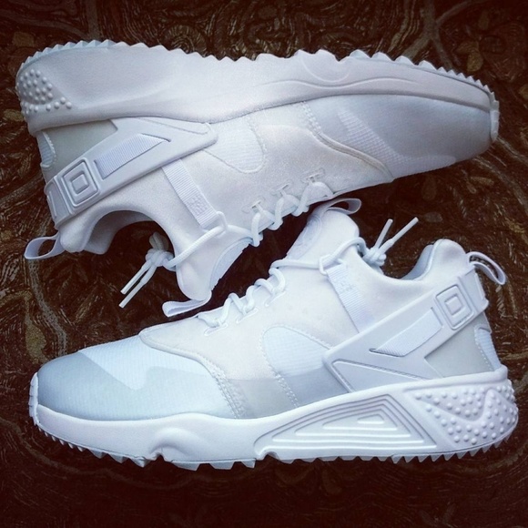 nike huarache utility white